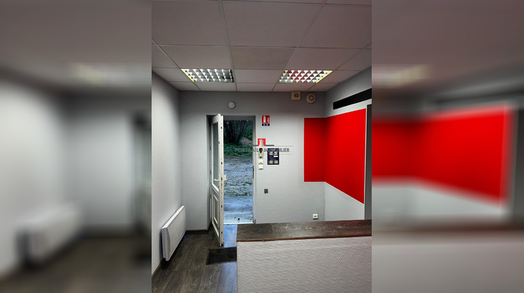 Ma-Cabane - Location Local commercial Bourg, 65 m²