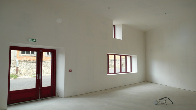 Ma-Cabane - Location Local commercial BOURG CHARENTE, 291 m²