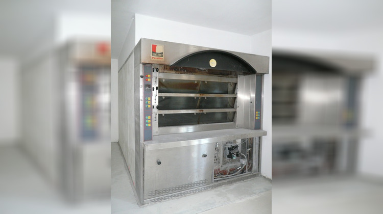 Ma-Cabane - Location Local commercial BOURG CHARENTE, 291 m²