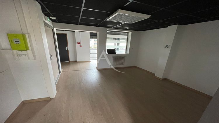 Ma-Cabane - Location Local commercial BOURG-EN-BRESSE, 174 m²