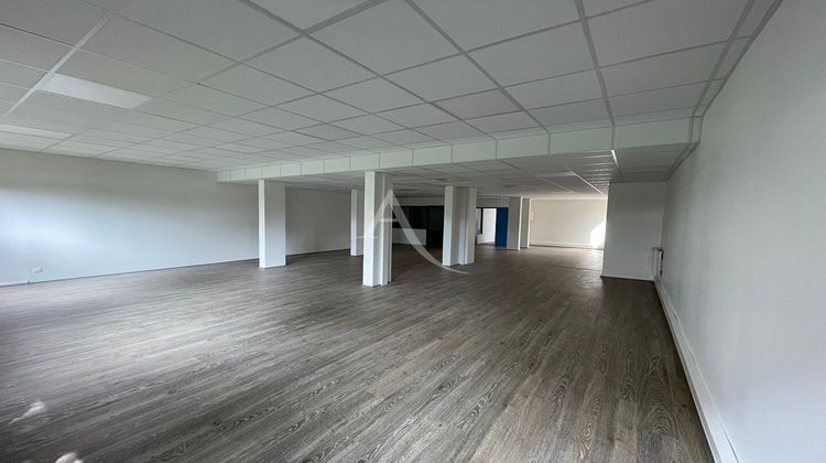 Ma-Cabane - Location Local commercial BOURG-EN-BRESSE, 125 m²