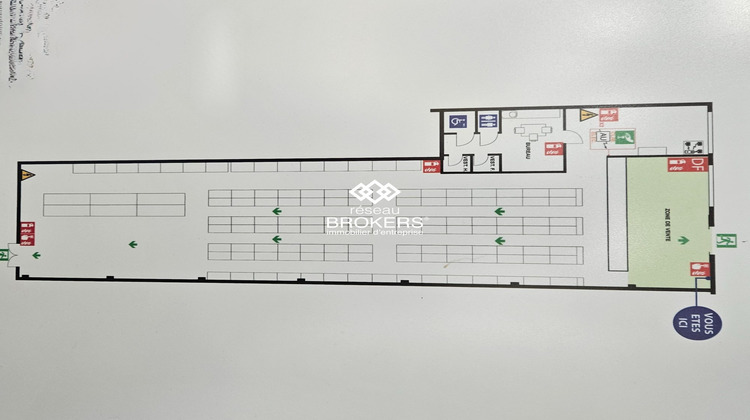 Ma-Cabane - Location Local commercial Bourg-en-Bresse, 360 m²