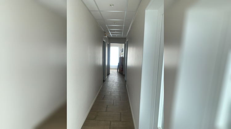 Ma-Cabane - Location Local commercial BOURG-EN-BRESSE, 100 m²