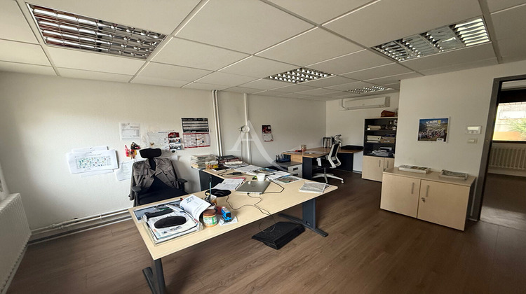 Ma-Cabane - Location Local commercial BOURG-EN-BRESSE, 142 m²