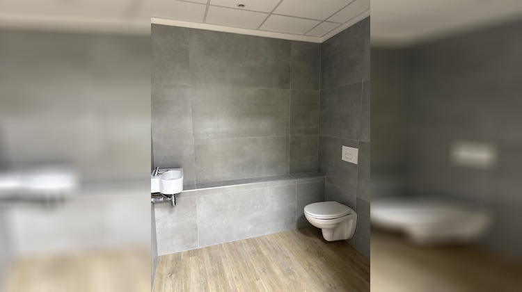 Ma-Cabane - Location Local commercial Bourg-en-Bresse, 117 m²