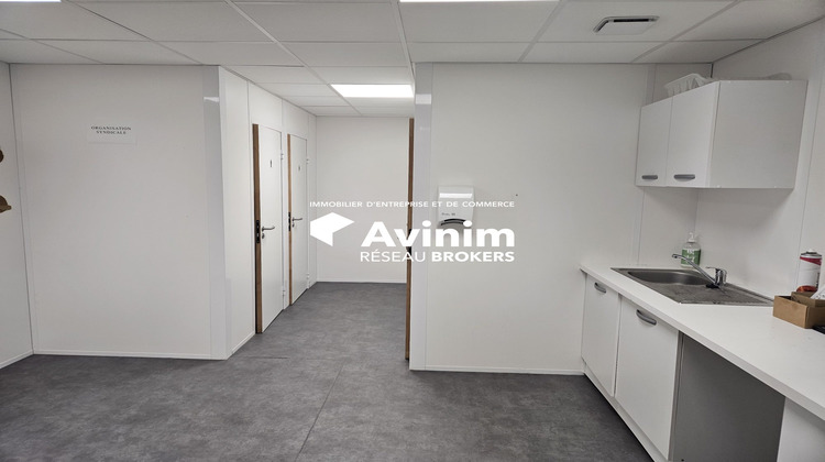 Ma-Cabane - Location Local commercial Bourg-en-Bresse, 361 m²