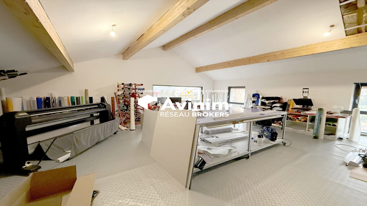 Ma-Cabane - Location Local commercial Bourg-en-Bresse, 205 m²