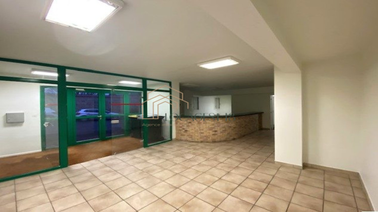 Ma-Cabane - Location Local commercial BOURGES, 106 m²