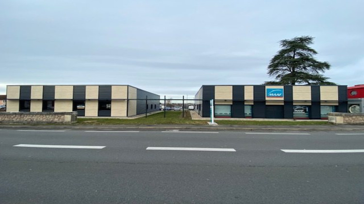 Ma-Cabane - Location Local commercial Bourges, 235 m²