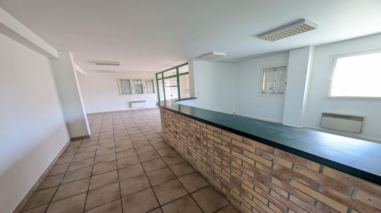 Ma-Cabane - Location Local commercial BOURGES, 106 m²