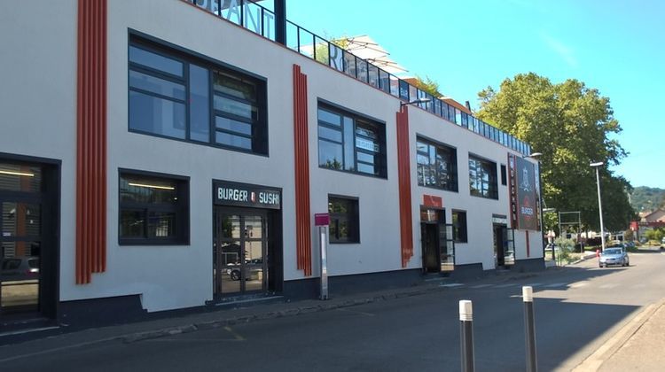 Ma-Cabane - Location Local commercial BOURGOIN JALLIEU, 110 m²