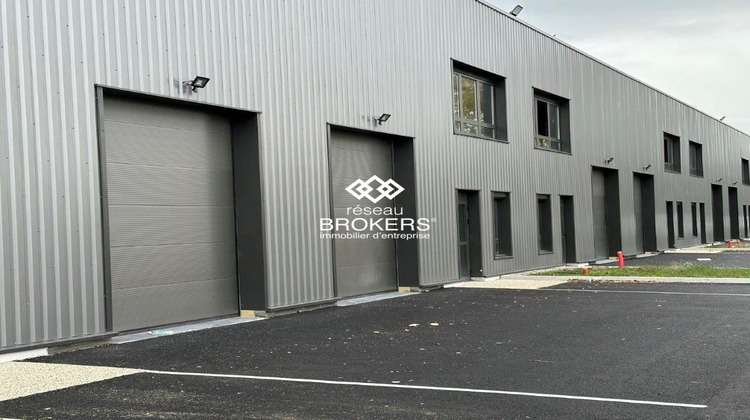 Ma-Cabane - Location Local commercial Bourgoin-Jallieu, 234 m²