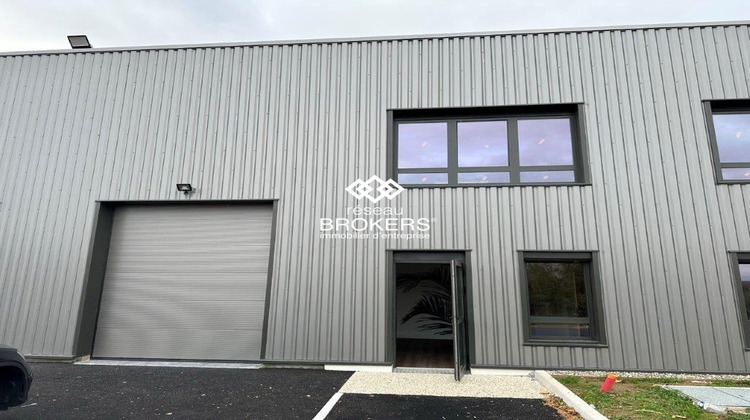 Ma-Cabane - Location Local commercial Bourgoin-Jallieu, 234 m²