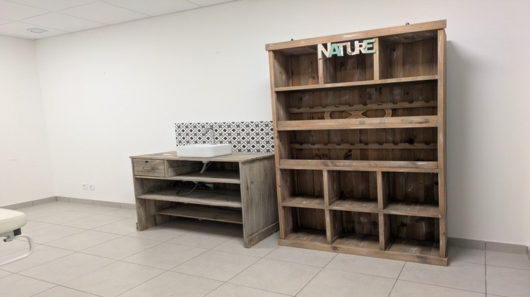 Ma-Cabane - Location Local commercial BOURGOIN JALLIEU, 15 m²