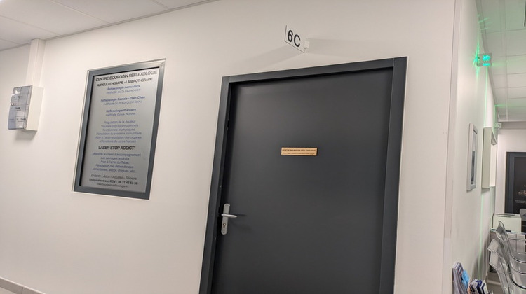 Ma-Cabane - Location Local commercial BOURGOIN JALLIEU, 15 m²