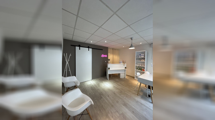 Ma-Cabane - Location Local commercial Bourgoin-Jallieu, 35 m²