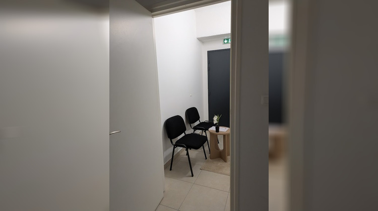 Ma-Cabane - Location Local commercial BOURGOIN JALLIEU, 60 m²