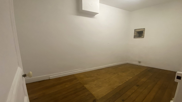 Ma-Cabane - Location Local commercial Bourgoin-Jallieu, 52 m²