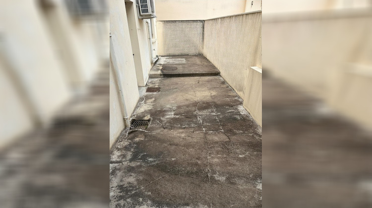 Ma-Cabane - Location Local commercial Branne, 50 m²