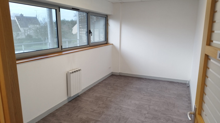 Ma-Cabane - Location Local commercial BREAL-SOUS-MONTFORT, 100 m²