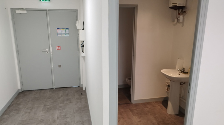 Ma-Cabane - Location Local commercial BREAL-SOUS-MONTFORT, 100 m²