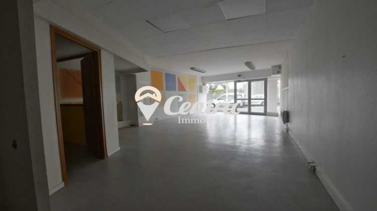 Ma-Cabane - Location Local commercial Bressuire, 100 m²