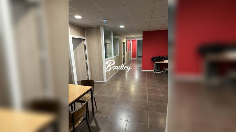 Ma-Cabane - Location Local commercial Breuil-le-Sec, 6300 m²
