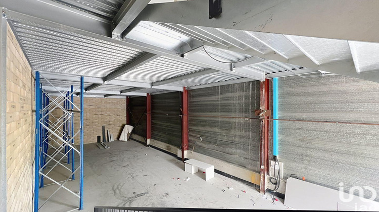 Ma-Cabane - Location Local commercial Brie-Comte-Robert, 200 m²