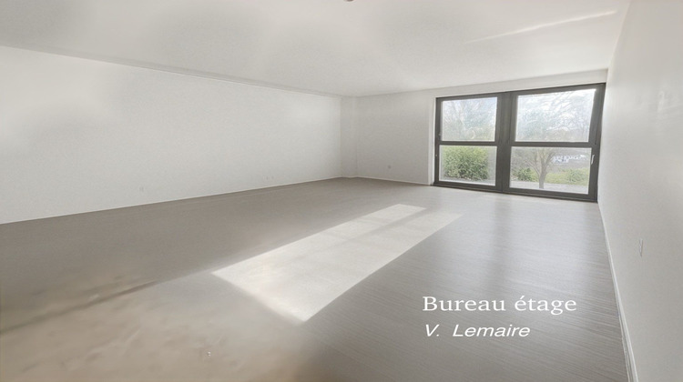 Ma-Cabane - Location Local commercial Brie-Comte-Robert, 153 m²