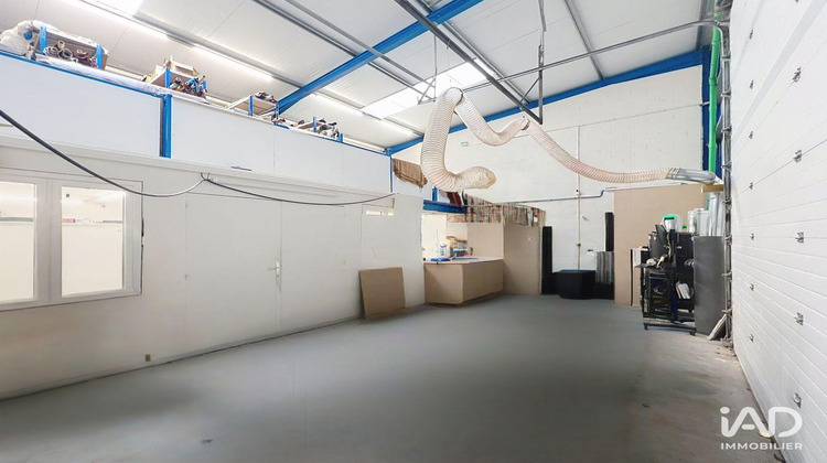 Ma-Cabane - Location Local commercial Brie-Comte-Robert, 330 m²