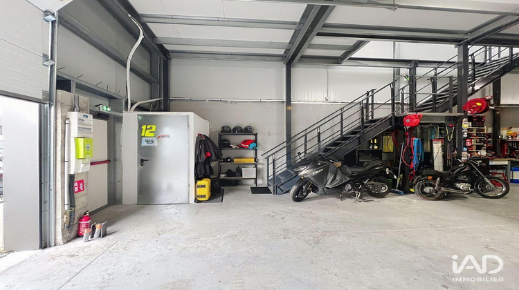 Ma-Cabane - Location Local commercial Brie-Comte-Robert, 255 m²