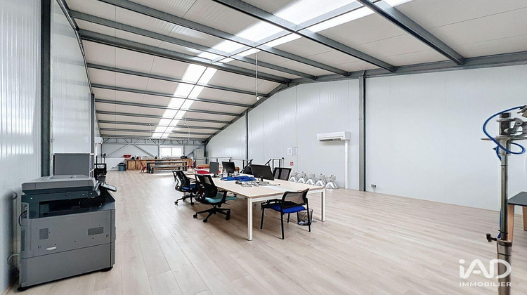 Ma-Cabane - Location Local commercial Brie-Comte-Robert, 255 m²