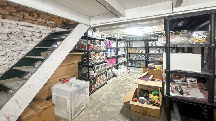 Ma-Cabane - Location Local commercial BRIE-COMTE-ROBERT, 160 m²