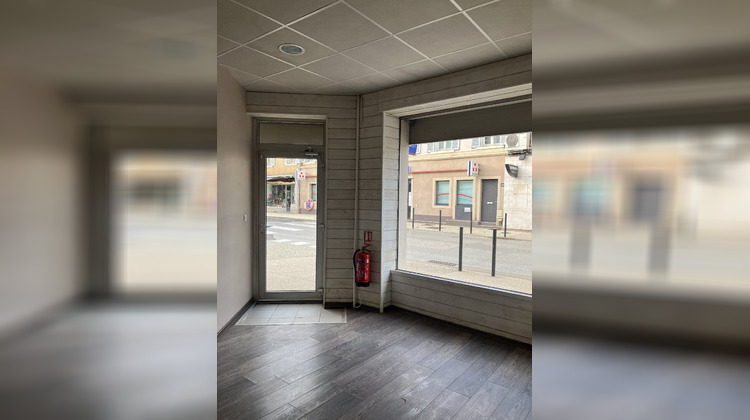 Ma-Cabane - Location Local commercial BRIGNAIS, 38 m²