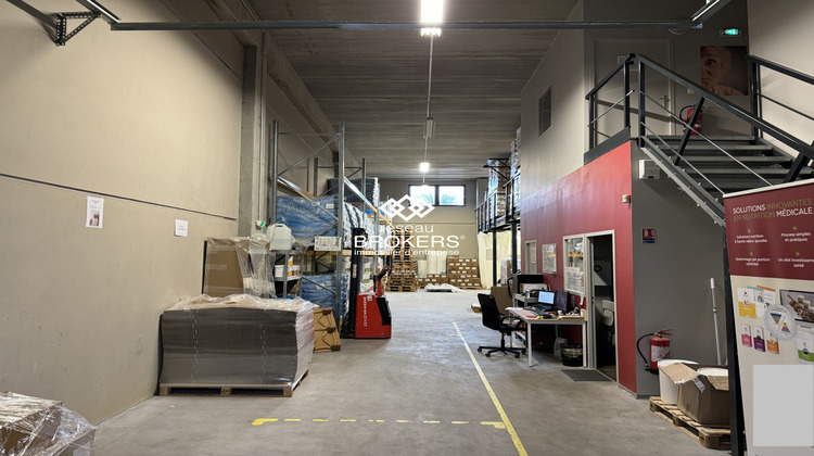 Ma-Cabane - Location Local commercial Brignais, 348 m²