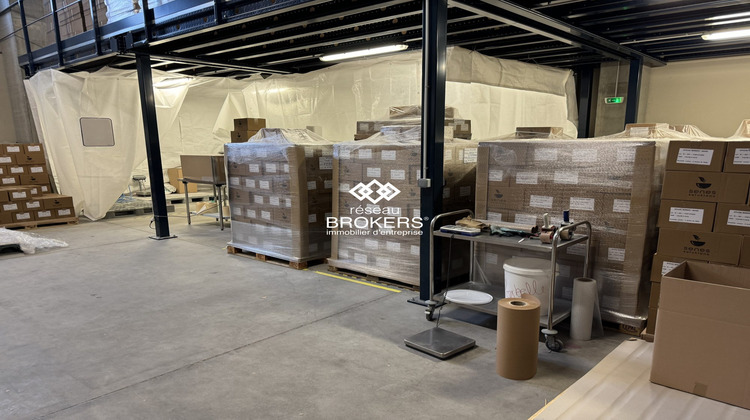 Ma-Cabane - Location Local commercial Brignais, 348 m²