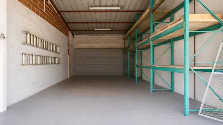 Ma-Cabane - Location Local commercial BRIGNOLES, 600 m²