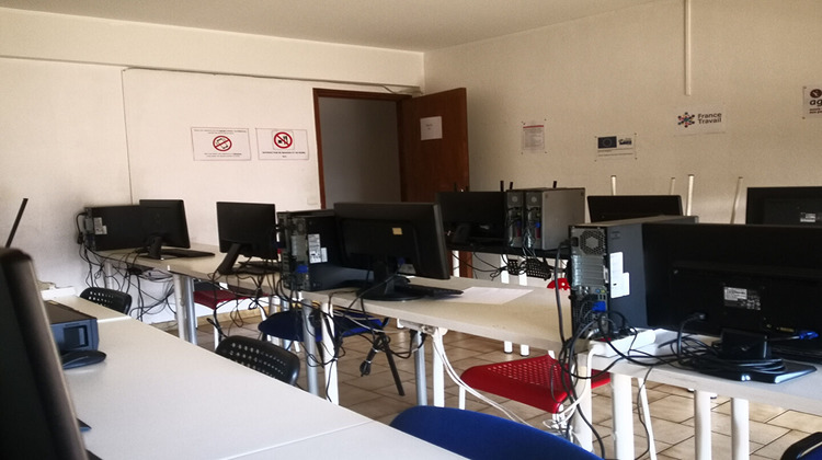 Ma-Cabane - Location Local commercial BRIGNOLES, 138 m²