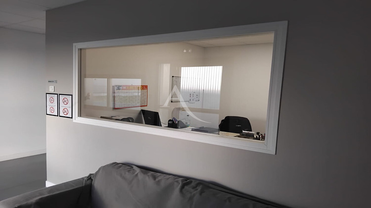 Ma-Cabane - Location Local commercial BRISSAC-QUINCE, 800 m²