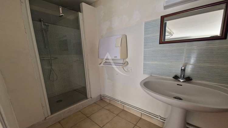 Ma-Cabane - Location Local commercial BRISSAC-QUINCE, 59 m²