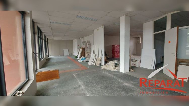 Ma-Cabane - Location Local commercial Brive-la-Gaillarde, 143 m²