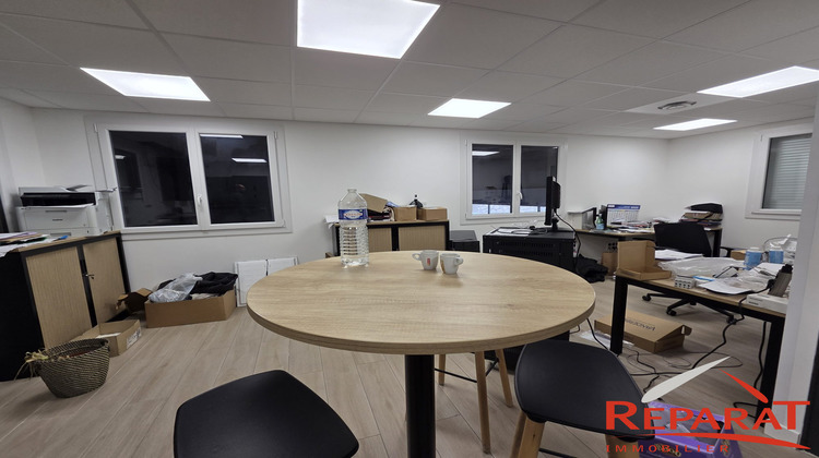 Ma-Cabane - Location Local commercial Brive-la-Gaillarde, 370 m²