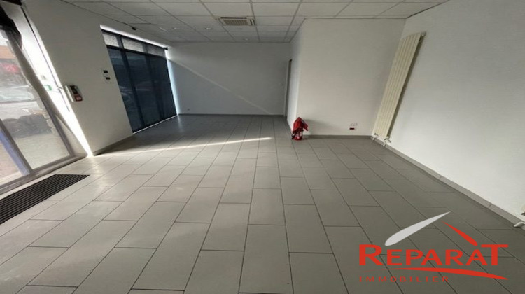 Ma-Cabane - Location Local commercial Brive-la-Gaillarde, 60 m²