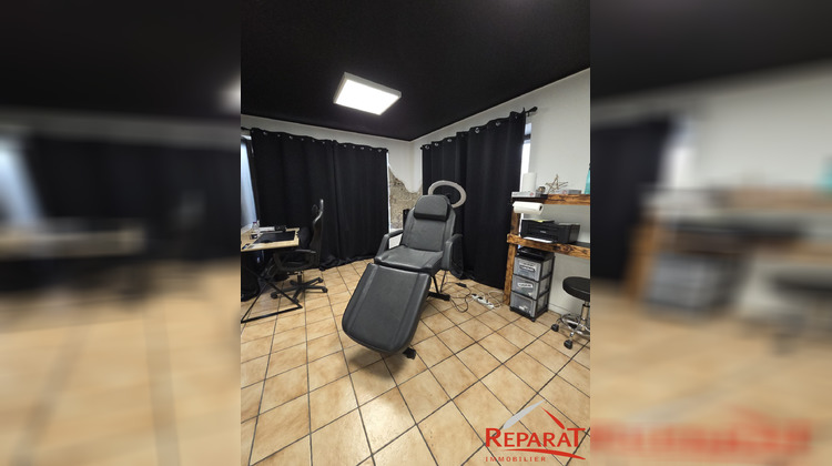 Ma-Cabane - Location Local commercial Brive-la-Gaillarde, 40 m²