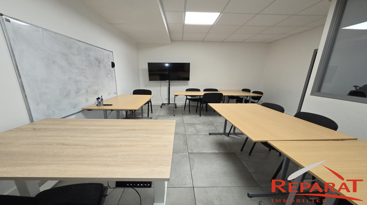 Ma-Cabane - Location Local commercial Brive-la-Gaillarde, 48 m²