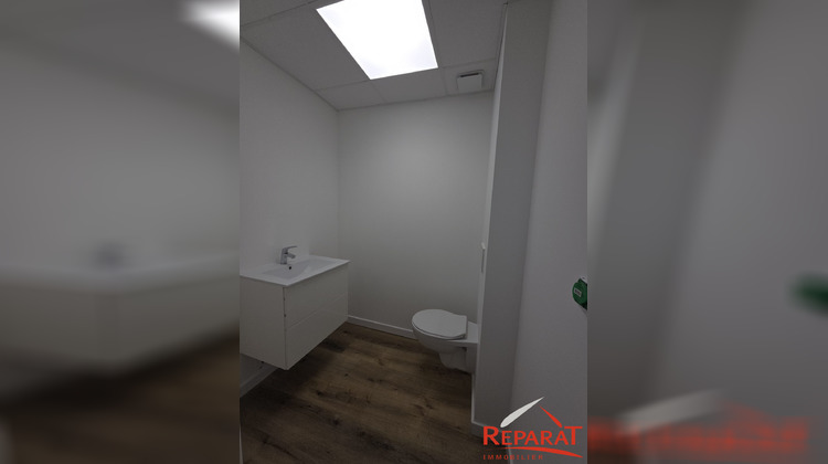 Ma-Cabane - Location Local commercial Brive-la-Gaillarde, 80 m²