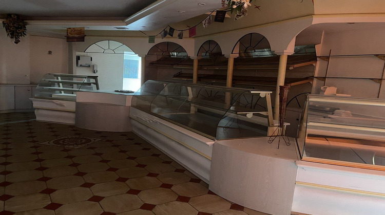 Ma-Cabane - Location Local commercial Brive-la-Gaillarde, 155 m²