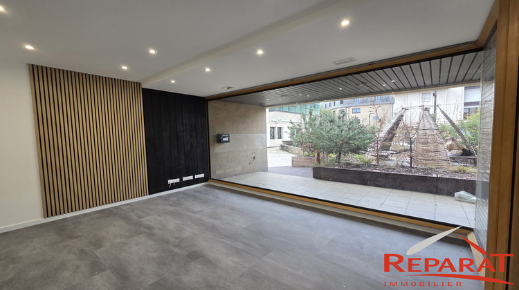 Ma-Cabane - Location Local commercial Brive-la-Gaillarde, 86 m²