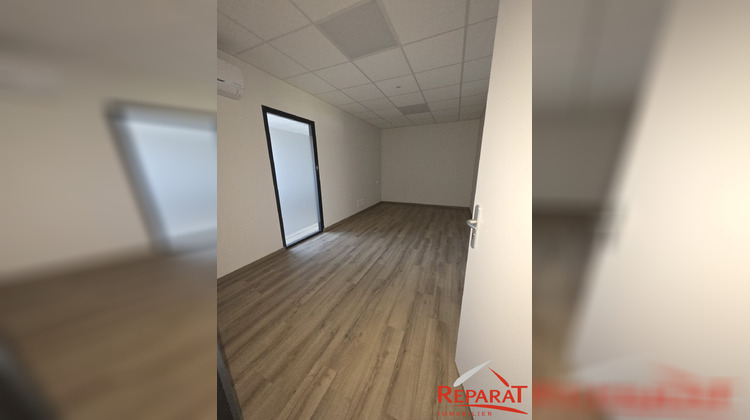 Ma-Cabane - Location Local commercial Brive-la-Gaillarde, 104 m²