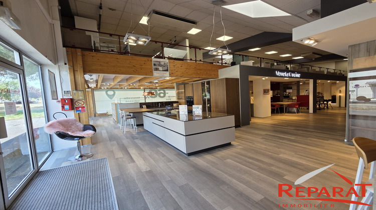 Ma-Cabane - Location Local commercial Brive-la-Gaillarde, 430 m²